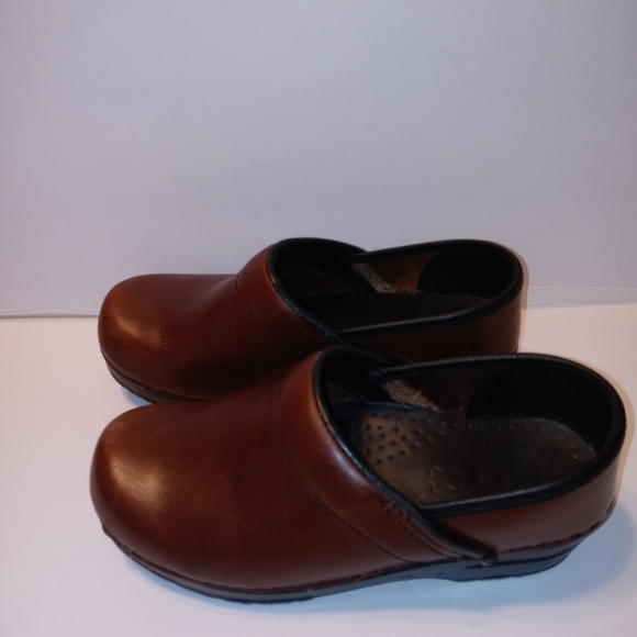 Dansko Clogs - Picture 2 of 7